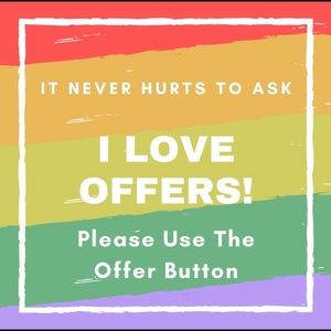 GO FOR IT! MAKE AN OFFER! $👚👖👙👗🧥👠👜👒👡